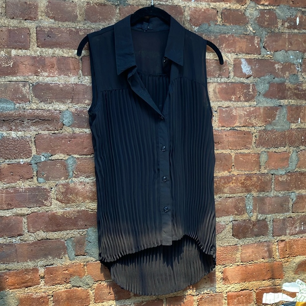 Pleated Black Sleeveless Top Sz M